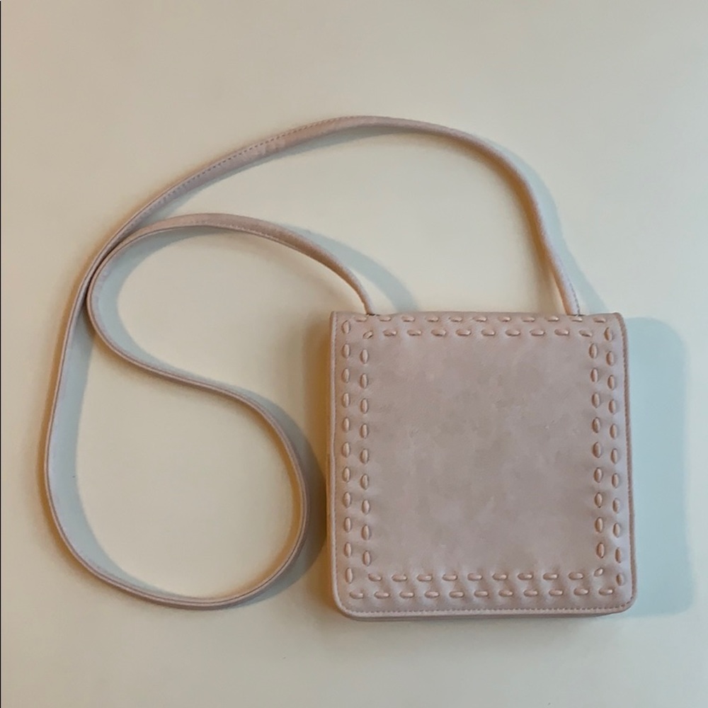 Clark’s light pink crossbody